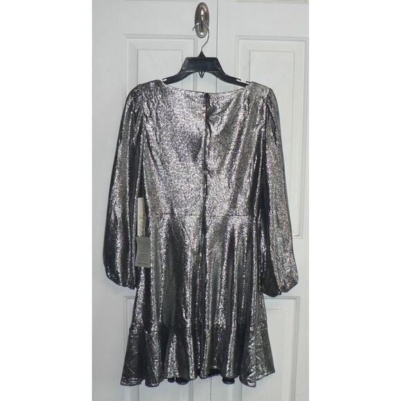 Eliza J Women's 3/4 Sleeve Fit & Flare Dress in Metallic Silver Size 6 MSRP $168 - Picture 5 of 6